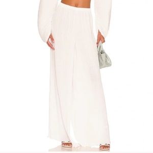 Good American White/Ivory Plisse Pants